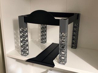 Diorama Pórtico Expositor Coches 1:24