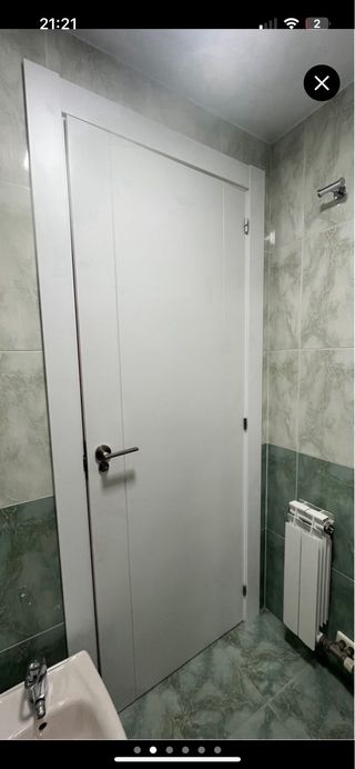 URGE !!! Puerta lacada blanca 72 cm