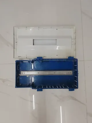 Caja de distribución eléctrica