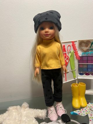 Muñeca Nancy con accesorios