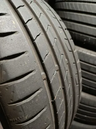 Pareja de Neumáticos 235/45 R17 97Y Extra Load Con