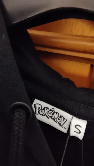 Felpa Pokemon con cappuccio Pikachu