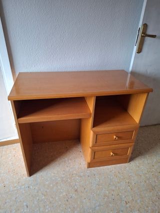 Urge Venta Dormitorio: cama, armario y escritorio