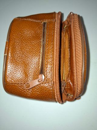 Monedero polipiel marrón