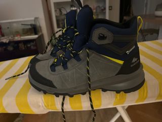 Botas de montaña Decathlon MH900 T39 Nuevas