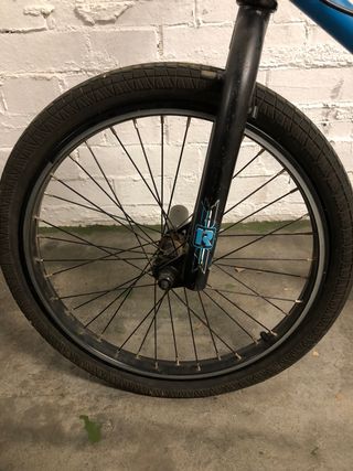 Bicicleta BMX Radio Azul Niño