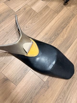 Asiento Suzuki GSR 600