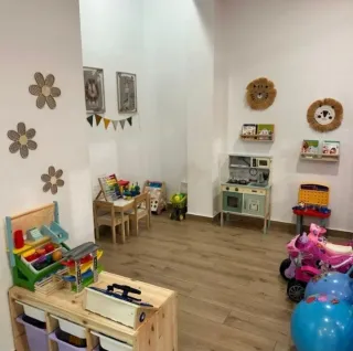 Alquilo nave de celebración