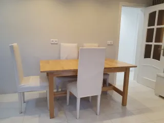 Mesa extensible madera y metal más sillas