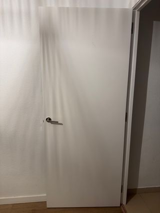 Puerta blanca 72,5 cm