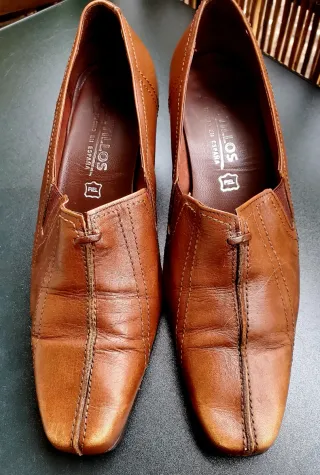 Zapatos Pitillos de Piel Marrones
