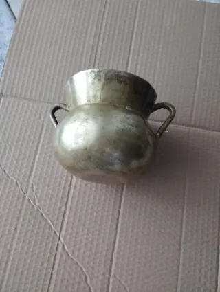 OLLA ANTIGUA DE BRONCE