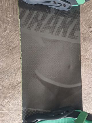 Drake DF3 153 Snowboard + Attacchi Drake Fifty L