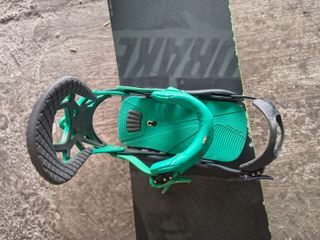 Drake DF3 153 Snowboard + Attacchi Drake Fifty L