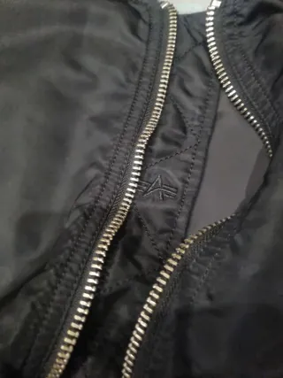 Chaqueta Alpha Industries Negra