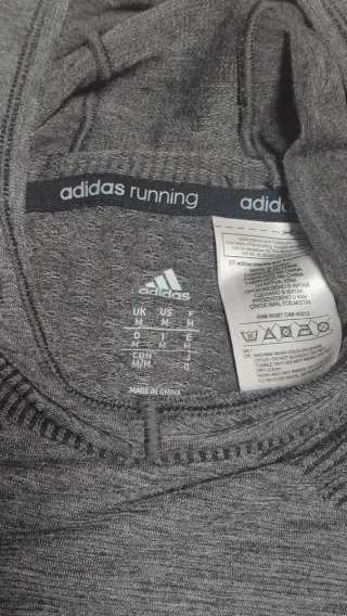Jersey Adidas Gris con Capucha