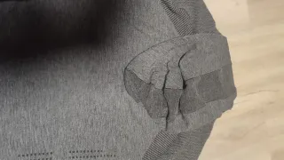 Jersey Adidas Gris con Capucha