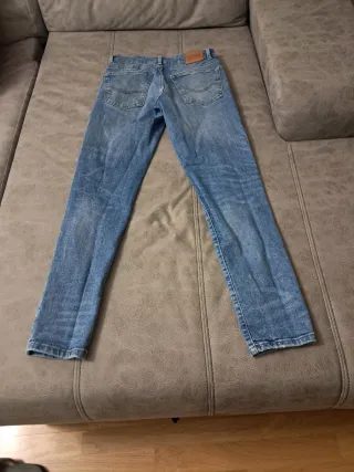 Vaqueros Pull&Bear chico