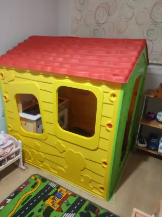 Casita de juguete infantil