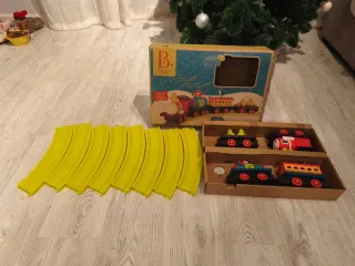 Tren de juguete con vagones