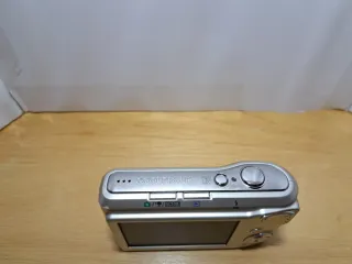 Nikon Coolpix L16 Argento