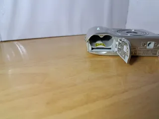 Nikon Coolpix L16 Argento