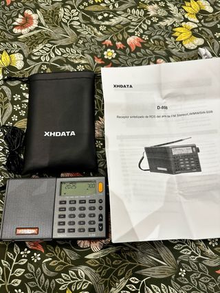 Radio XHDATA D-808 Multibanda Gris