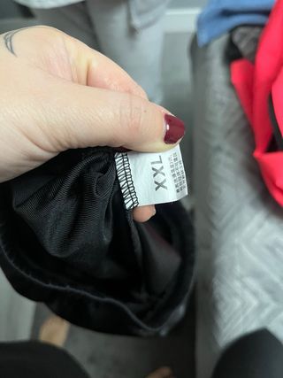 Pantalón polipiel negro