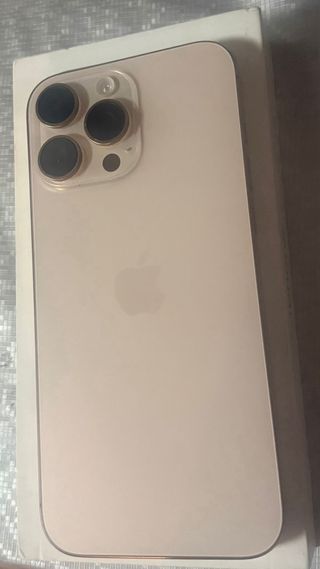 iPhone 16 Pro Max Desierto Platinium