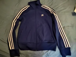 Chaqueta Adidas Azul con Rayas Blancas