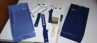 Set pittura con rulli e pennelli