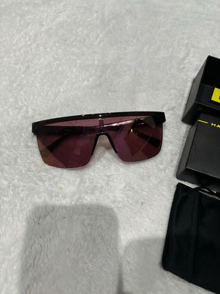 Gafas de Sol Hawkers Negras y Rosas