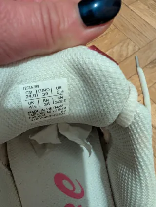 ASICS Gel-NYC Beige y Rosa PRECIO NEGOCIABLE