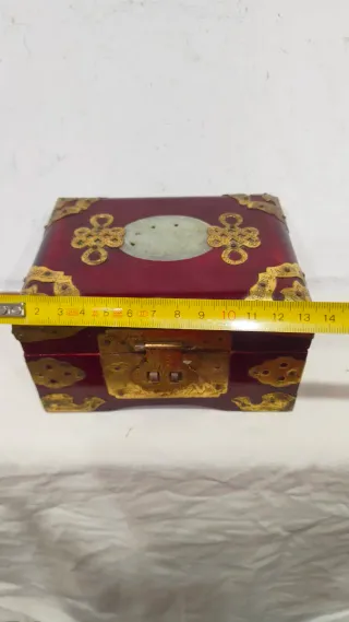 Antiguo joyero oriental madera bronce raso