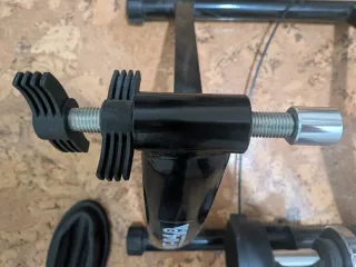 Rodillo Entrenamiento Bicicleta MT-04 CXWXC