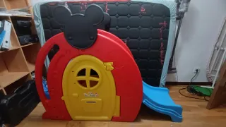 Casa de juegos infantil Mickey