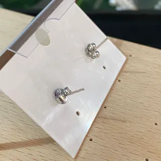 Pendientes de peridoto cruzado