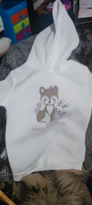 Sudadera niña capucha. Nueva