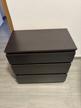 Cómoda Malm 3 cajones wengue
