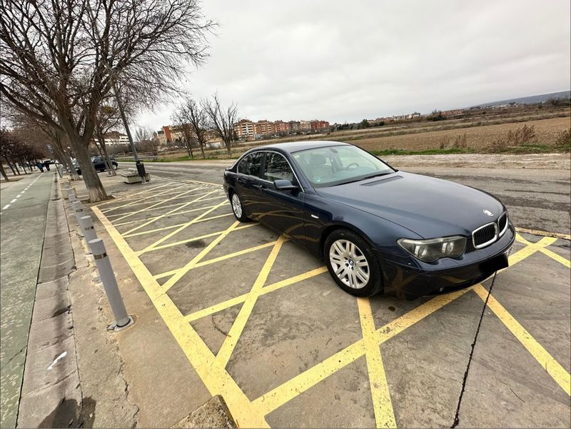 BMW Serie 7 2002 - foto 1