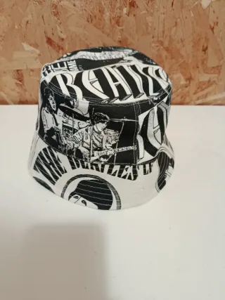 Cappello bucket The Beatles Stella McCartney