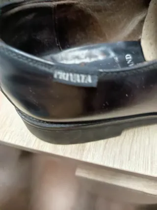 Zapatos de vestir negros con hebilla