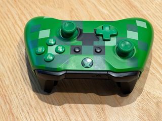 Xbox One Negra co mando uncluido.