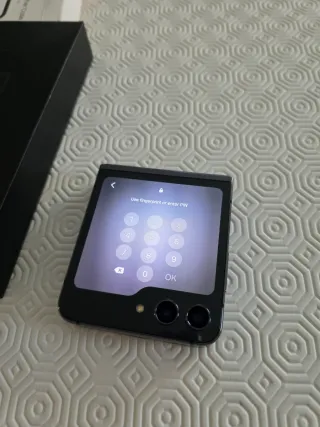 Samsung Galaxy Z Flip5 256GB