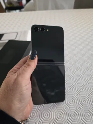 Samsung Galaxy Z Flip5 256GB