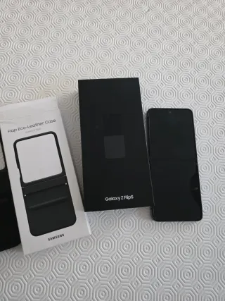 Samsung Galaxy Z Flip5 256GB