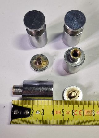 Lote de 47 soportes embellecedores placas/rótulos