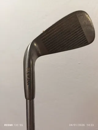 Palos de golf Lyxn 5€ unidad