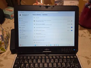 Ordenador Fujitsu LIFEBOOK Táctil.