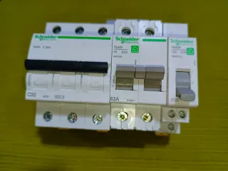 Disyuntor , interruptor y interruptor 3 posiciones